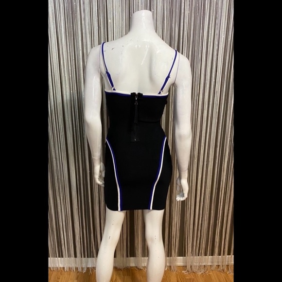 🔹GUESS🔹NEW CONDITION - Picture 5 of 10